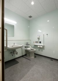 ３Ｆ　男子便所